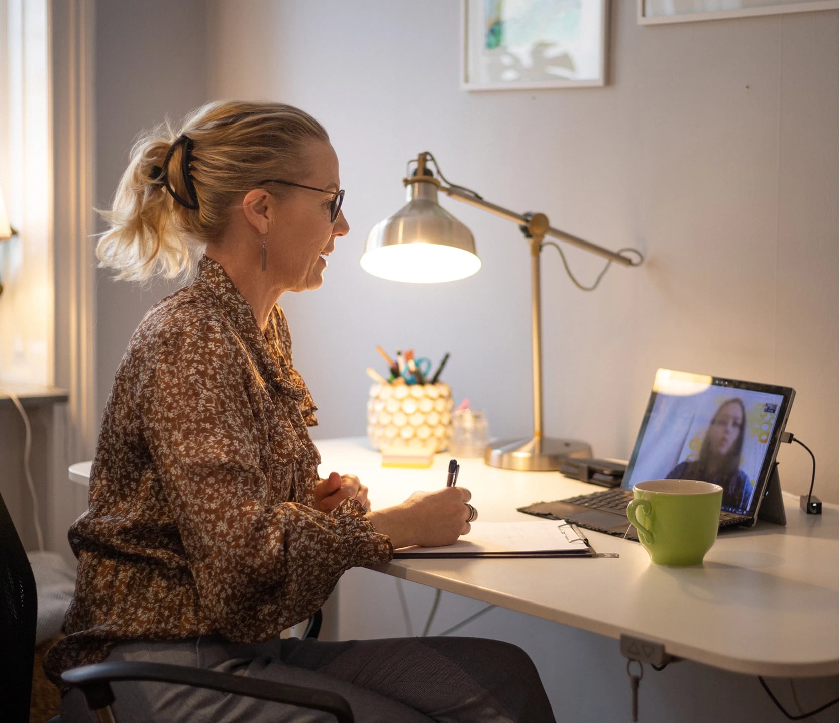 Onlinesamtal med terapeut och sexolog